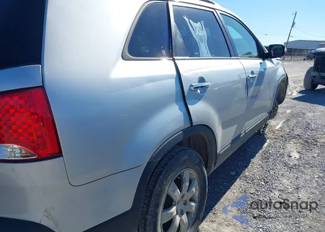 2013 Kia Sorento Lx V6 z USA, uszkodzony, nr VIN 5XYKTDA22DG348406